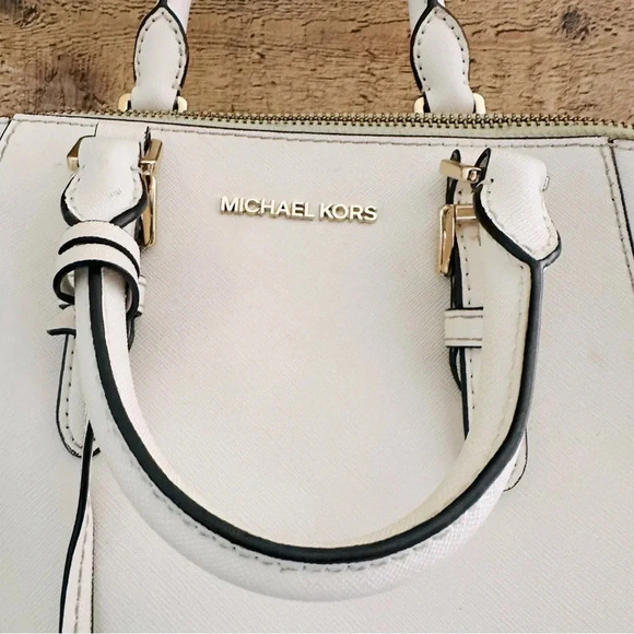 Micheal Kors Ciara Saffiano Leather Satchel/Crossbody Bag - Picture 6 of 16